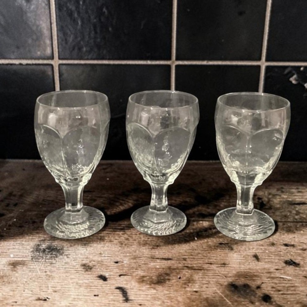 Libbey Chivalry Water Goblets, Set of 3, Vintage Textured Stemware, Drinkware‎